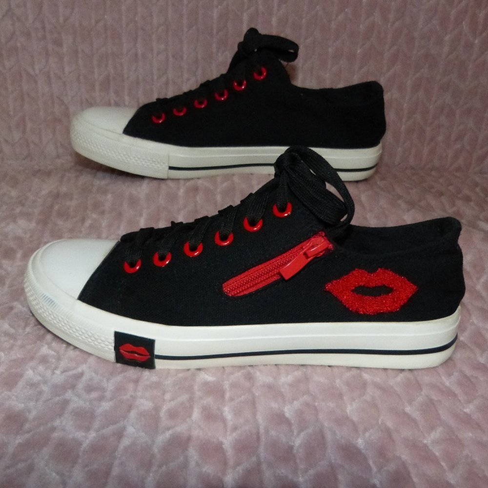 SHELAIDON BLACK SNEAKERS EU 40